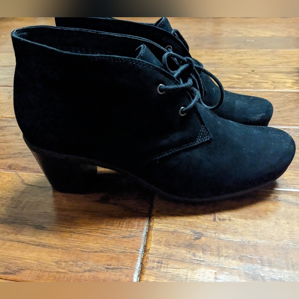 Abeo Potrero Black suede size 9 metatarsal